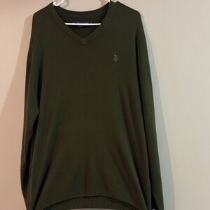 U.S. Polo Assn. Men's V-Neck Sweater in Dark Green